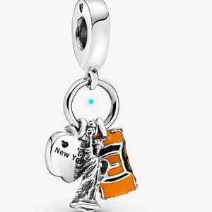 Pandora New York taxi charm. Ale 925 silver